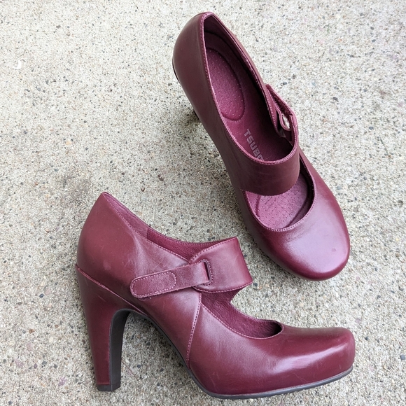 TSUBO caia sangria platform heels 9 - Picture 5 of 13